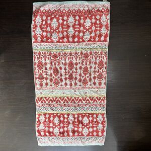 SET OF 2 WORLD MARKET MIRIAM IKAT 100% COTTON BATH TOWELS BOHO CORAL AQUA RED